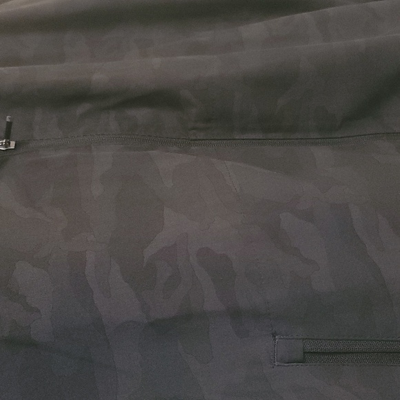 Womens Vuori Outdoor Trainer Shell - Picture 4 of 5